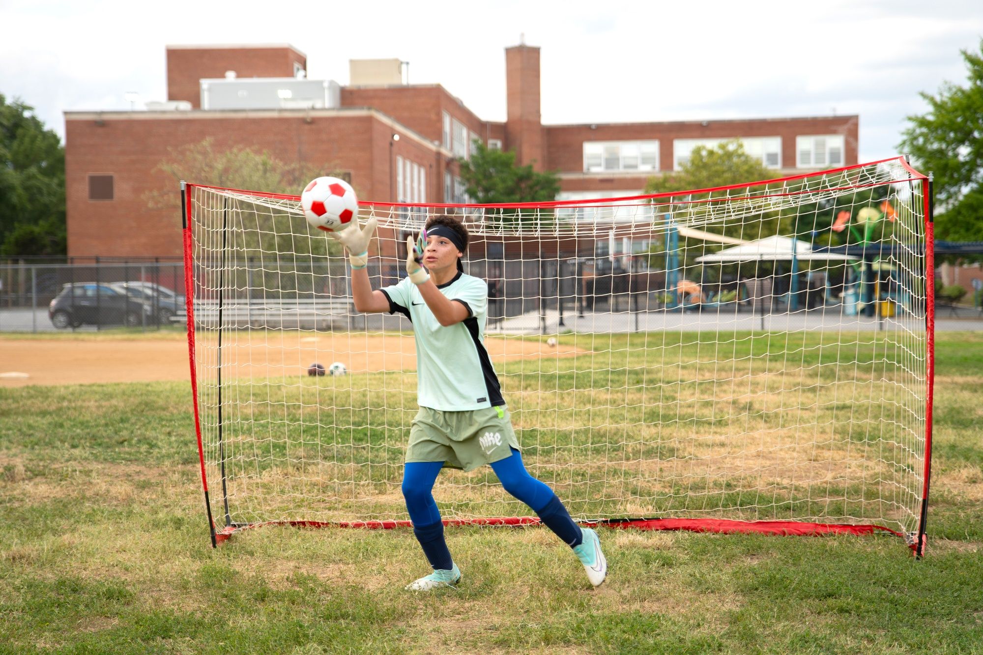 Goalkeeping School