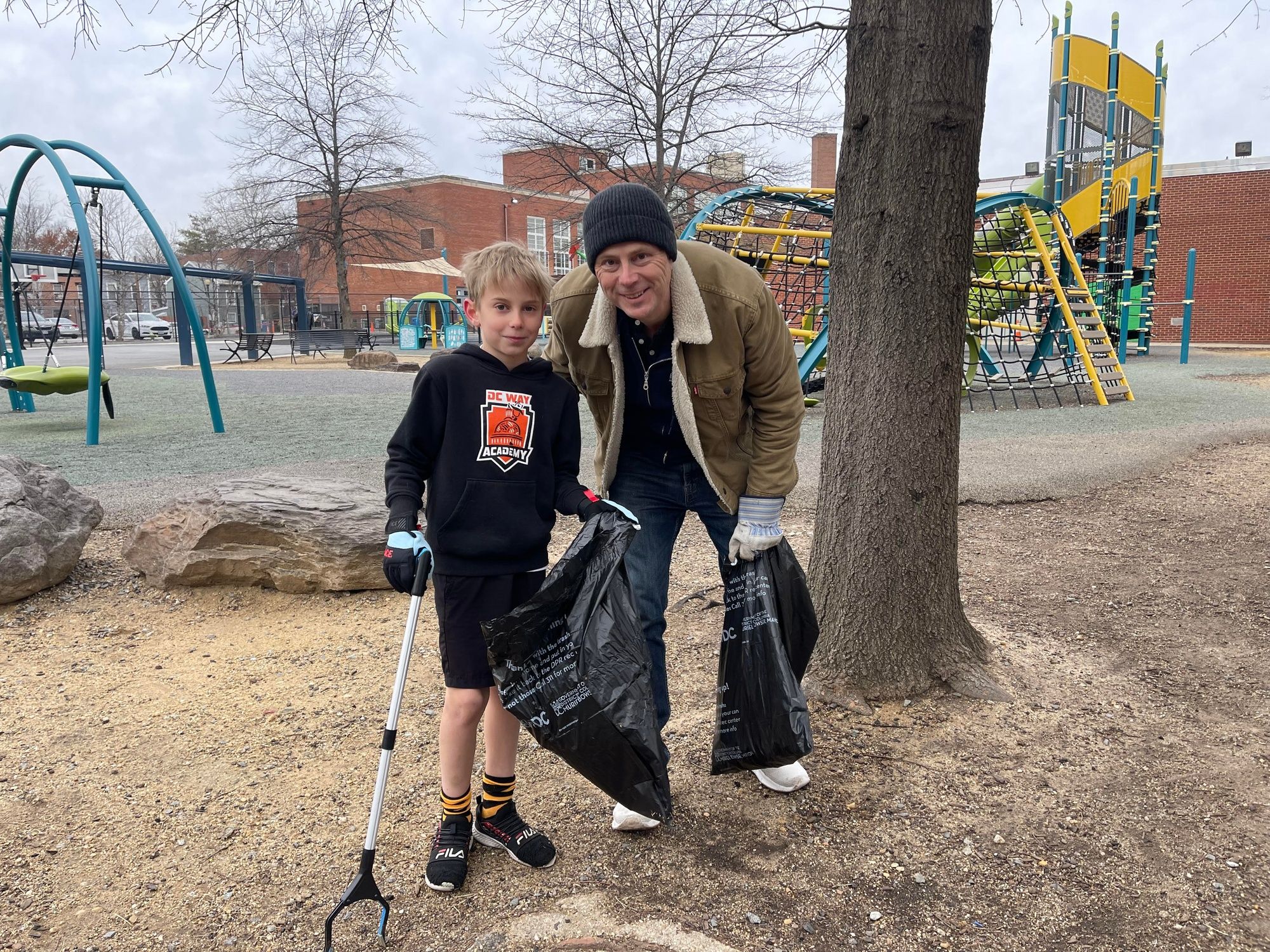 Dc-way-soccer-club-for-kids-in-washington-dc-2020-clean-up-at-chisholm-elementary-school